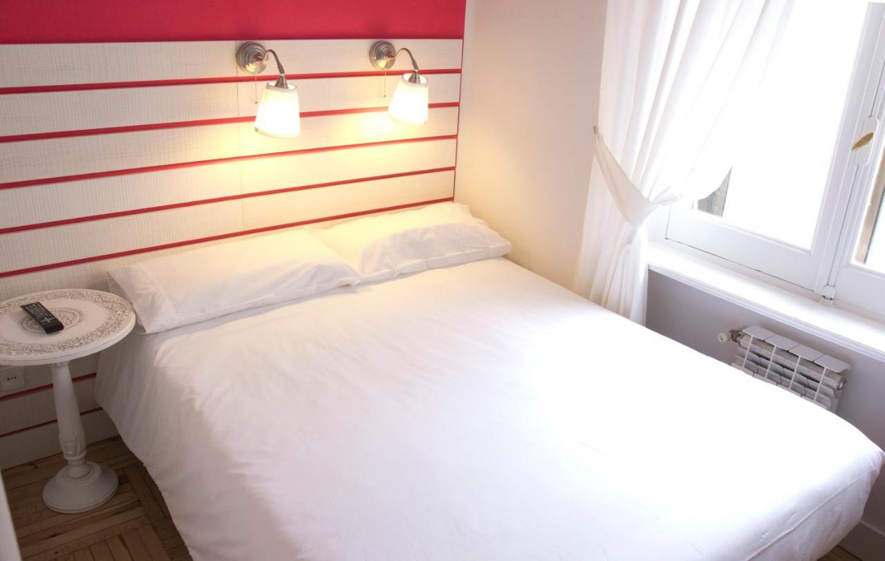Hostal Boreal Mistral Burgo Exterior foto
